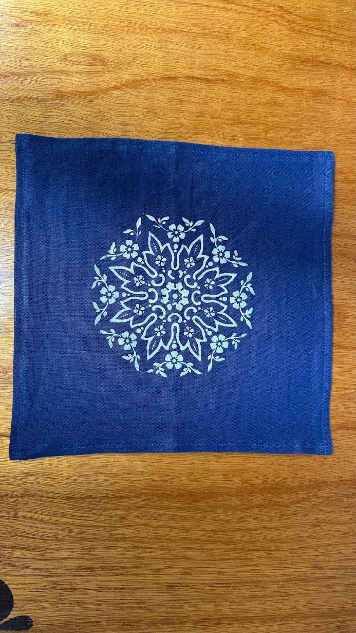 Miniaturbild: Blumen Ornament Tischecke