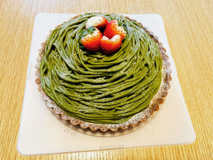 抹茶モンブランの誕生日ケーキ