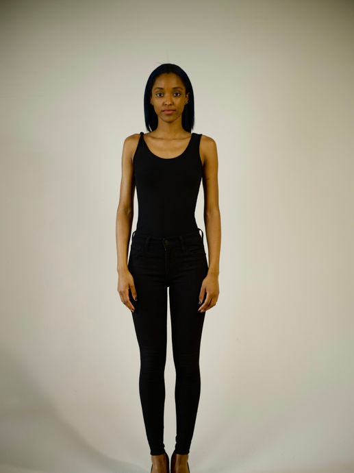 HEIGHT 5'9  / 175CM

BUST  31.5  / 80CM

HIPS 37   /  94CM 

WAIST  26  / 66CM

SHOE  US 10 

AGE 22

CITY NYC 

HAIR BLACK

DRESS 2-4

EYES BROWN 