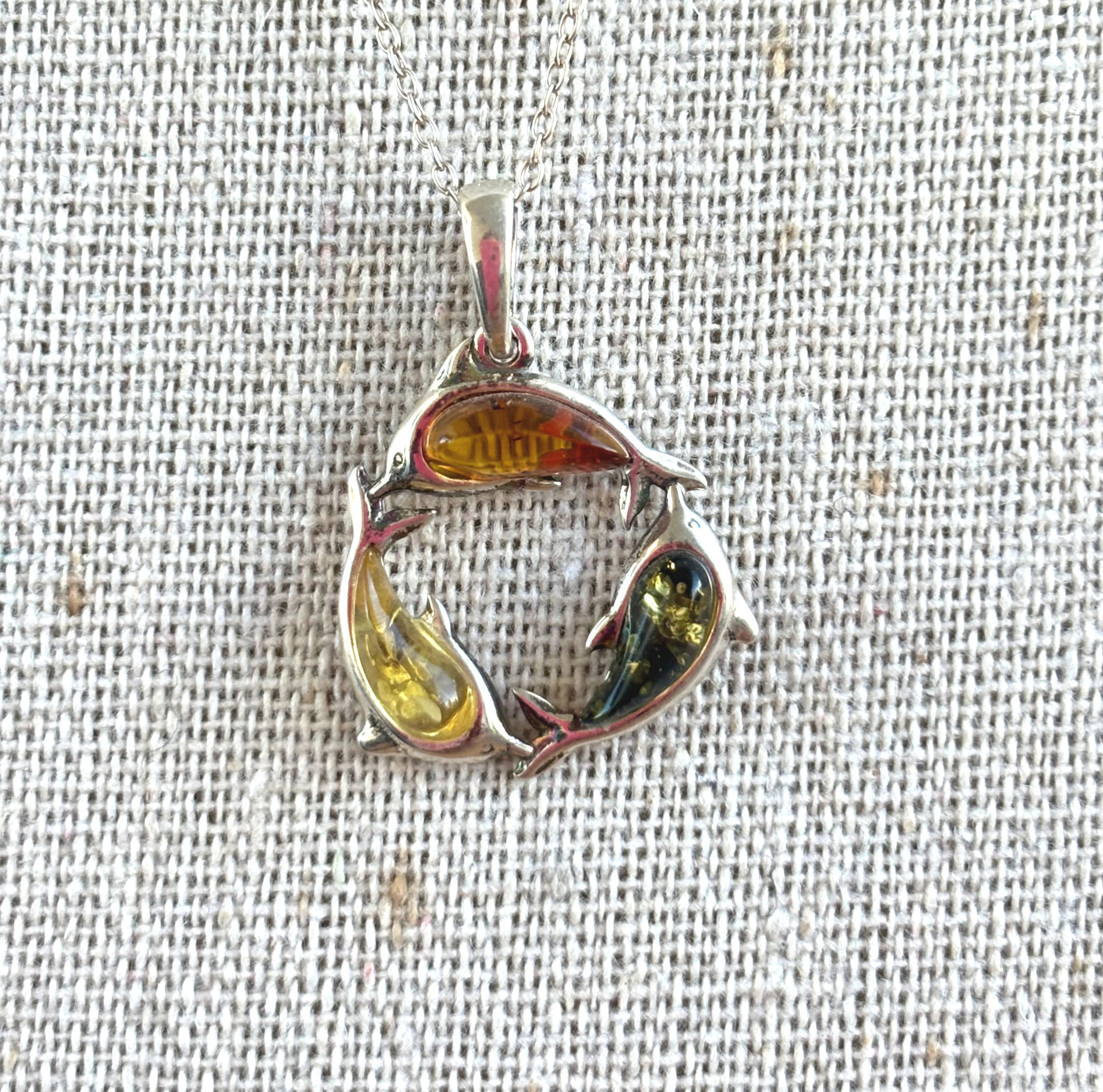 Collier Dolfines