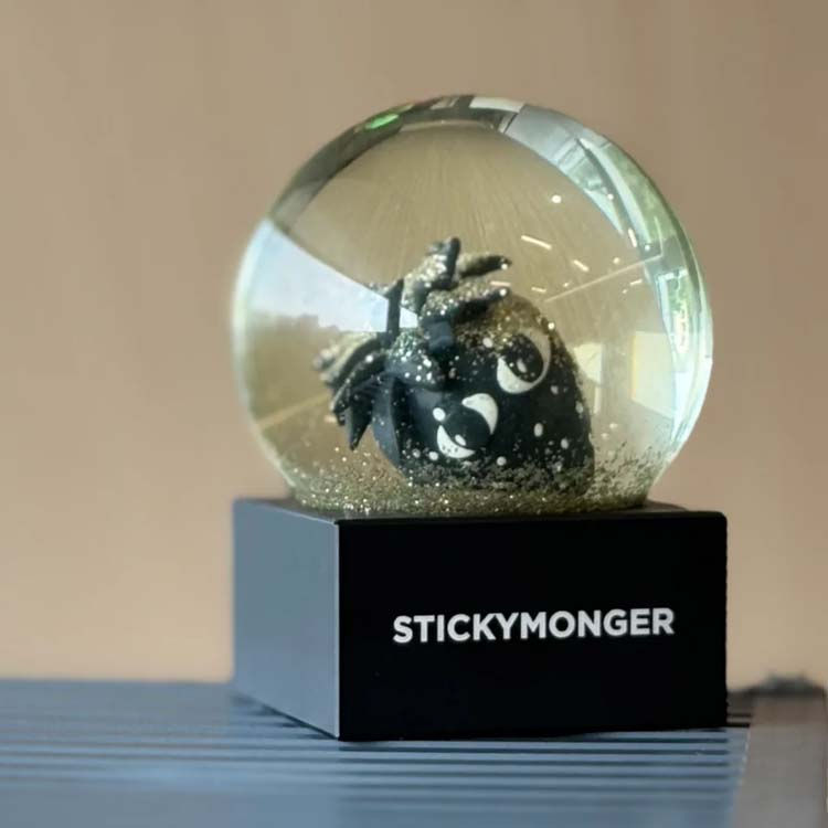 Thumbnail: Strawberry Crystal Ball - Black
