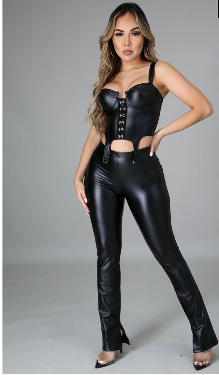 Thumbnail: “Haute Gyal” 