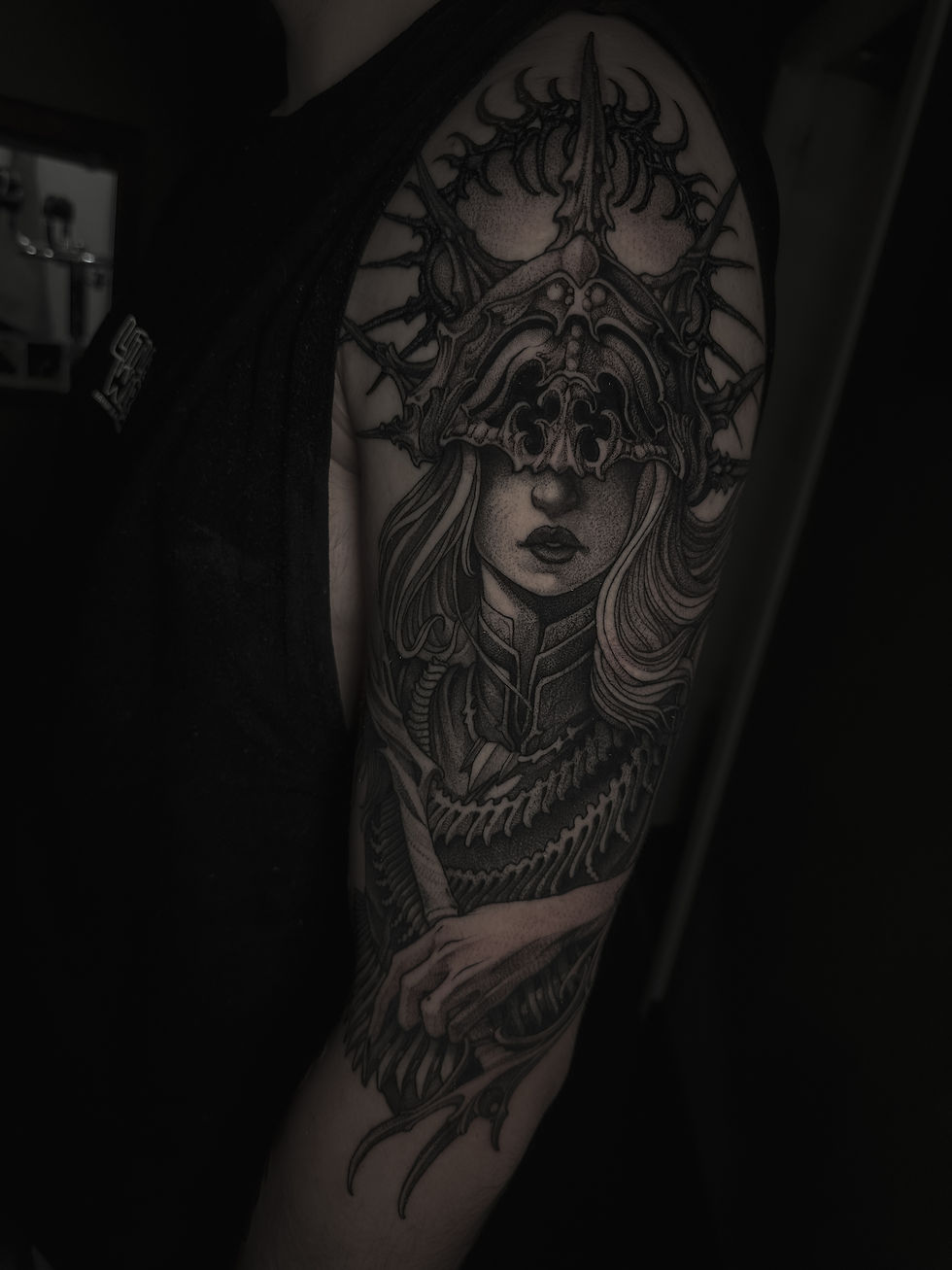 bitacora-tattoo-madrid-blackwork-jay (3)