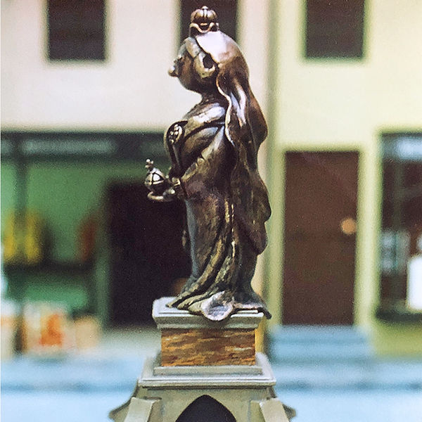 BBC Small People Queen Vic side.jpg