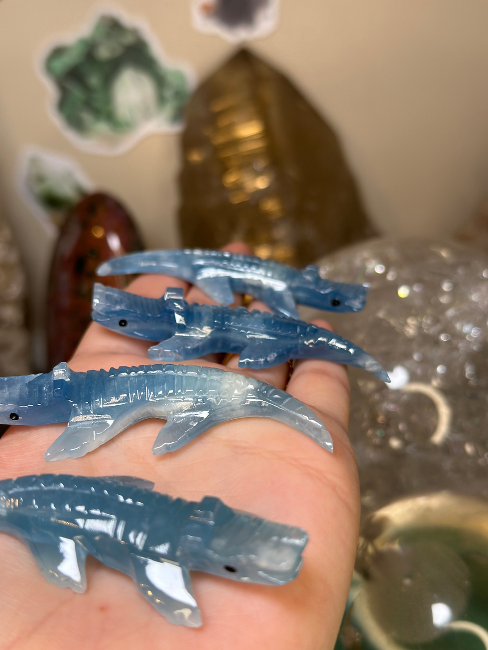 Thumbnail: Intuitively selected lemurian aquatine calcite alligator 