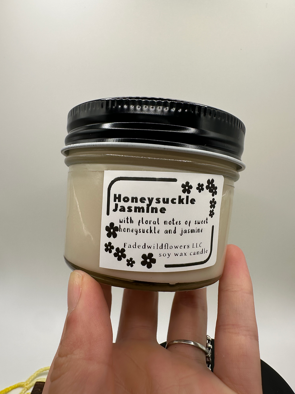 Thumbnail: Honeysuckle Jasmine 3.6oz Soy Wax Candle 