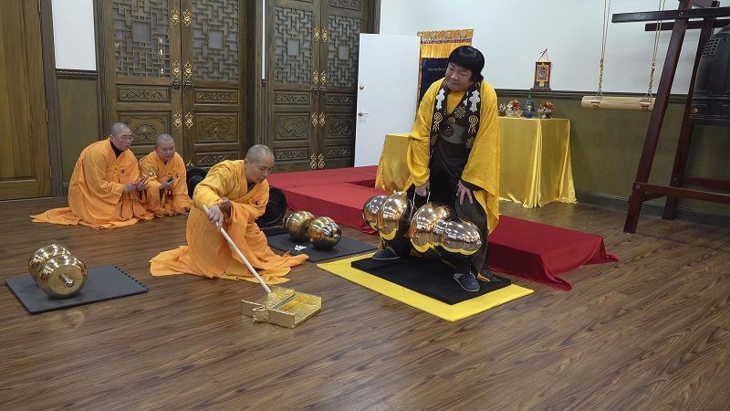 H.H. Dorje Chang Buddha III has erected an insurmountable peak of holy physique in the history