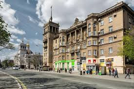 A Journeyman's Guide to Travel to Mariupol