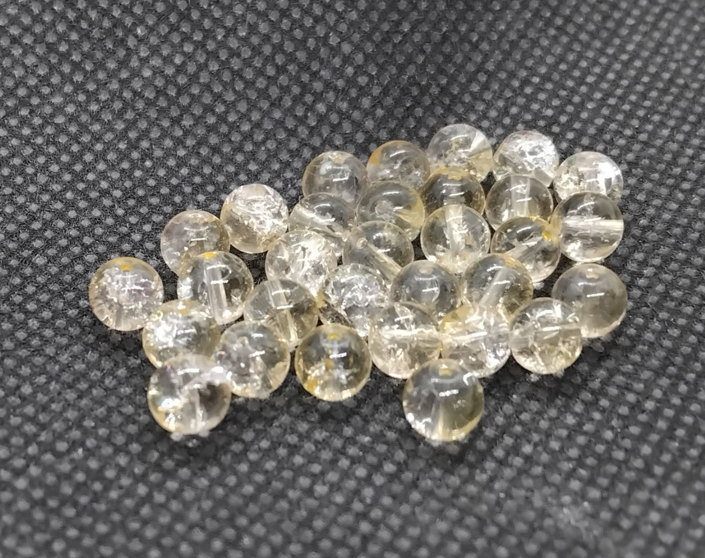 Round Glass Crackle Beads 5mm - Pale Yellow - Pack of 30