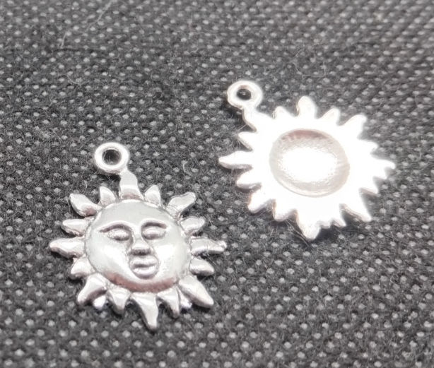 Metal Sun Charm - 22x20mm - Antique Silver