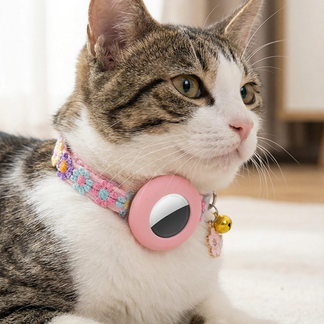 Cute Floral Cat Collar with AirTag Holder & Heart Pendant