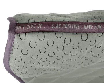 qhp dream saddle pad.webp