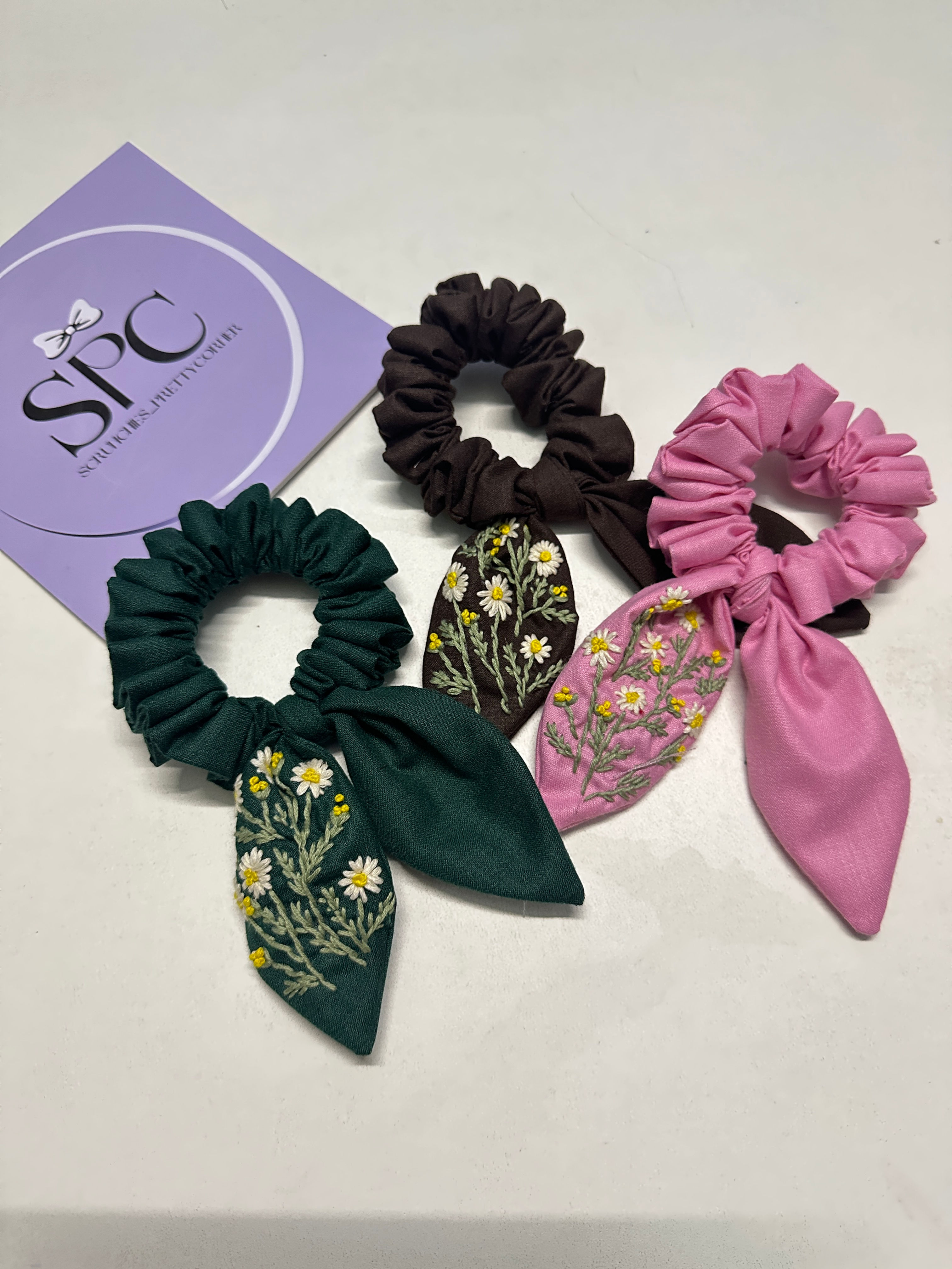 DAISIES~EMBROIDERY SCRUNCHIES