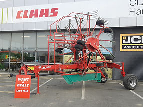 Kvernland 9580c
2017
8m max working width 
adjustable width
540pto2 hydraulic remotes required 
Mechanical height adjustment 
Farmer owned 
Tidy condition
Run up ok
Very simple operation
Boggie wheels

Stock code - VF69720304
Asking price $24,000+gst
Open to all reasonable offers.
Finance options available. 

For more information call one of our local friendly reps for more information.
Phil Short - 0278448681
Hamish Hassall -0272139442
Chris Wilson - 0272404735
Bede Prendergast - 0273831686


Located at Invercargill, Southland-Claas Harvest Centre 

Free Southland wide freight, nationwide options.