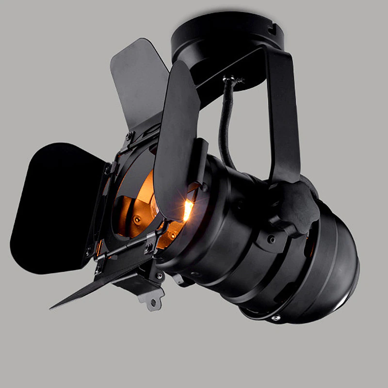 Thumbnail: 4 Leaf Iron lamp 