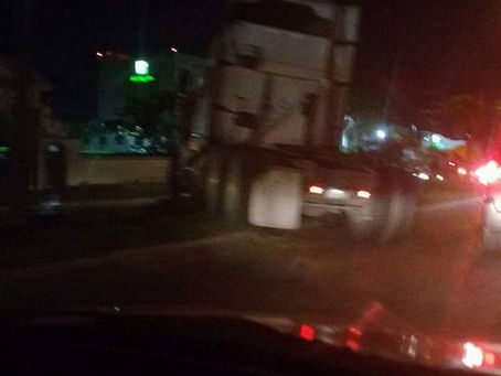Trailer se queda sin frenos - Altamira