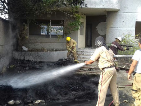 Llantas provocan gran incendio - Altamira