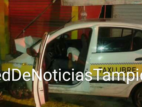 Taxista choca con poste y pierde la vida - Altamira