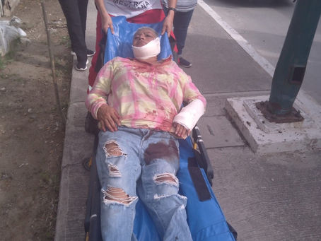Vehículo huye tras atropellar a Mujer en Borreguera