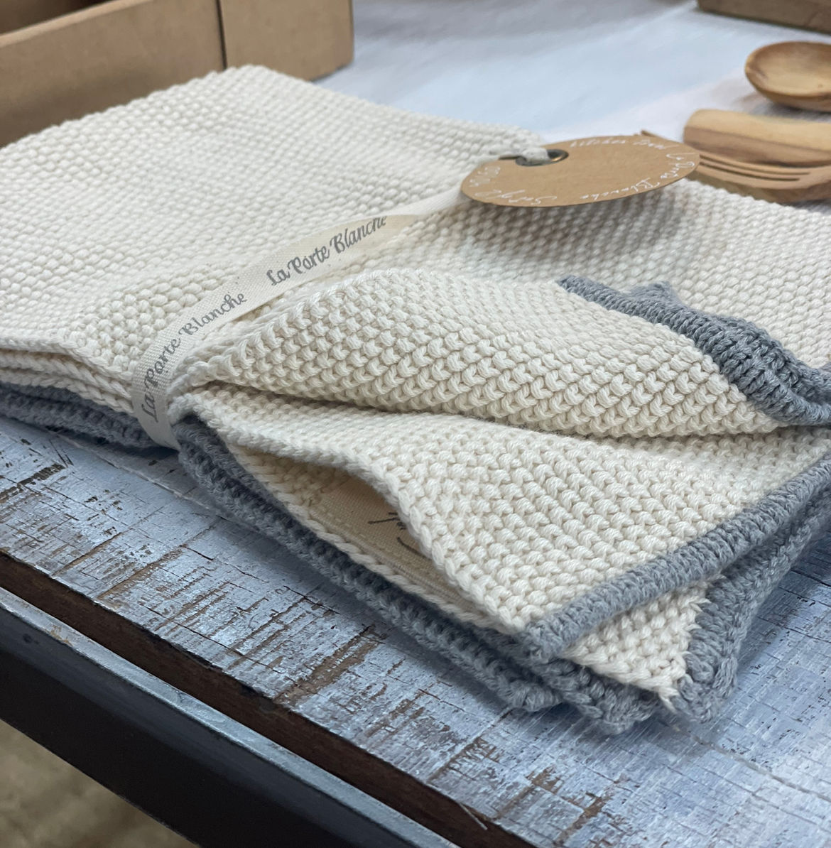 זוג מגבות סרוגות 40-60 -אפור מלאנז/ טבעי + פס אפור.  18001137