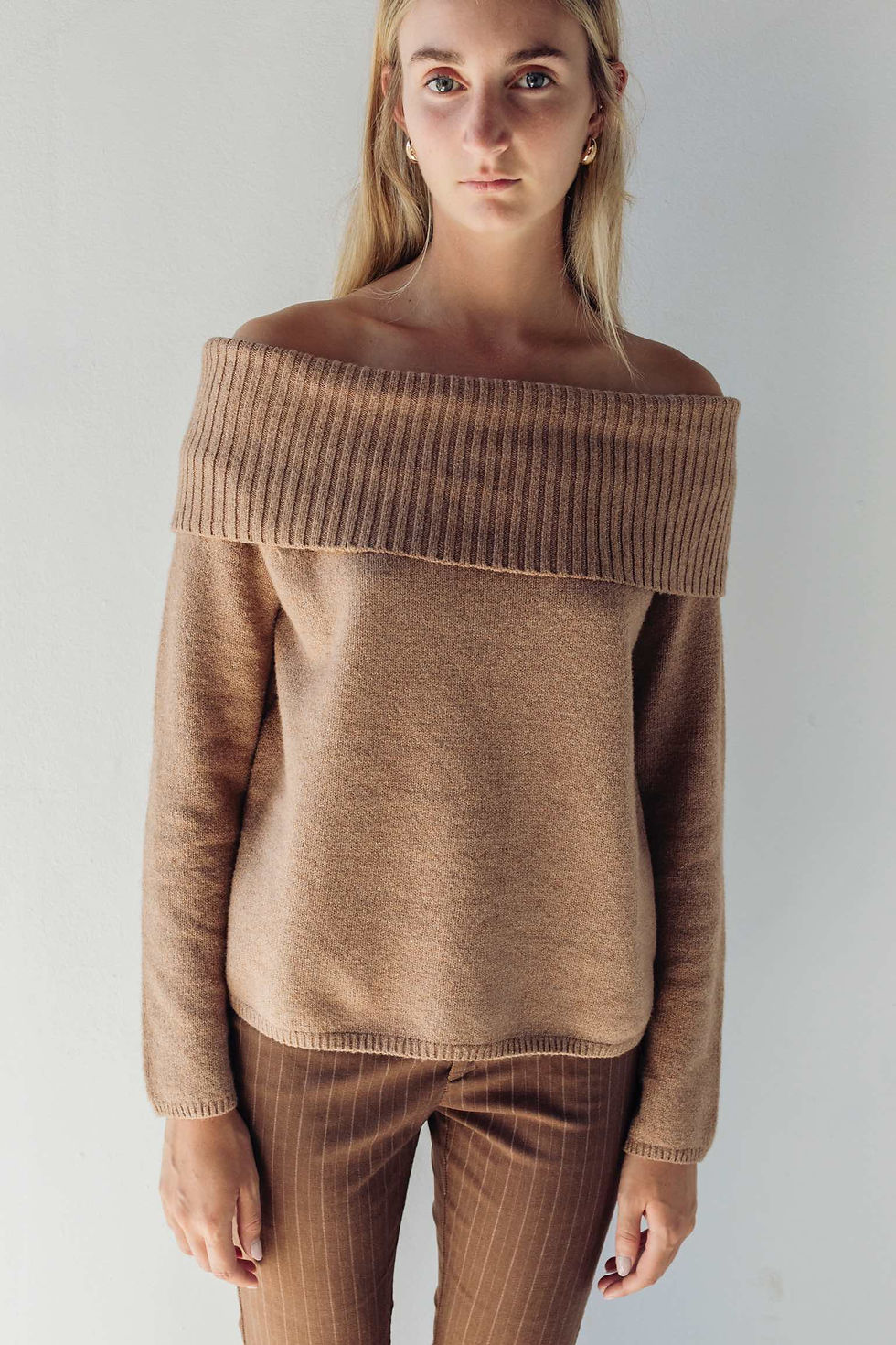 Old Navy brown off the shoulder knit