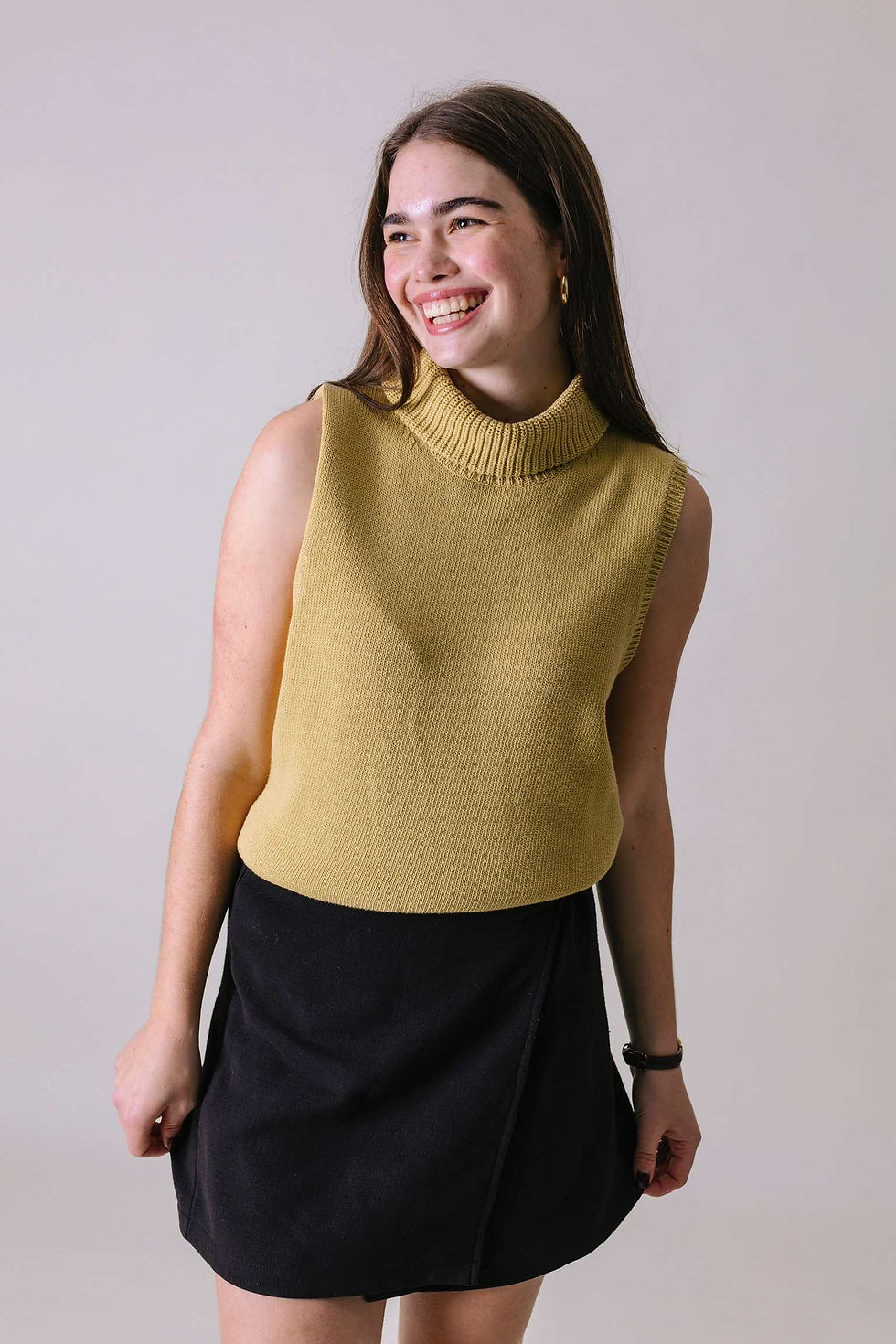Vintage knitted turtleneck vest
