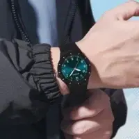 50M Waterproof Quartz Women Watch