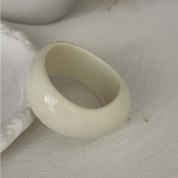 Vintage White Pink Irregular Acrylic Resin Chunky Bangles for Women