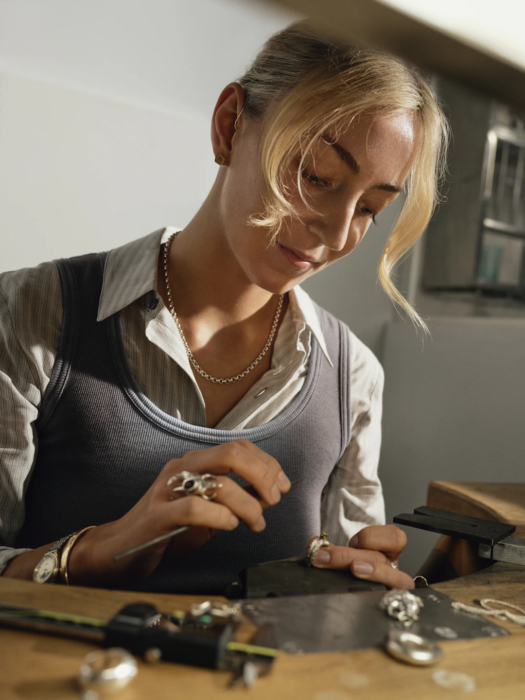 The Art of Affordable Handcrafted Jewelry: Craftsmanship that Speaks Volumes