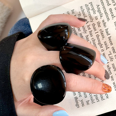 Korean Versatile Black Acrylic Round Square Geometric Rings