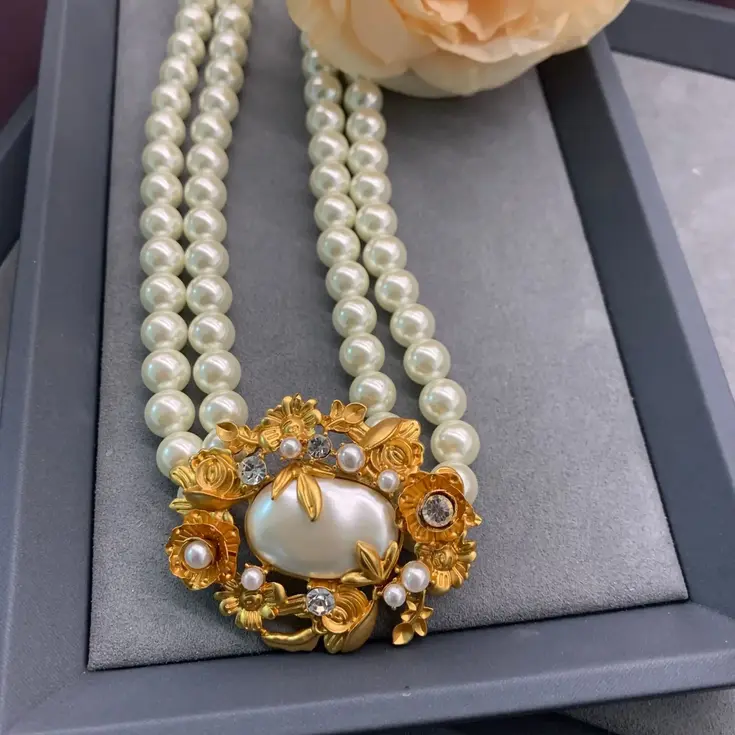 Fashion Multilayer Pearl Necklace for Women