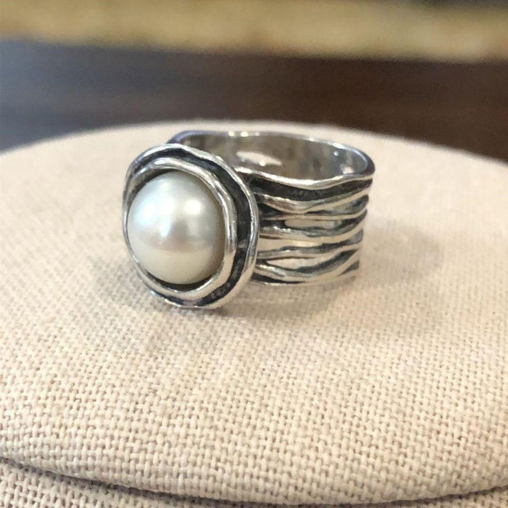 Niche Vintage Ethnic Hollow Inlay Pearl Rings