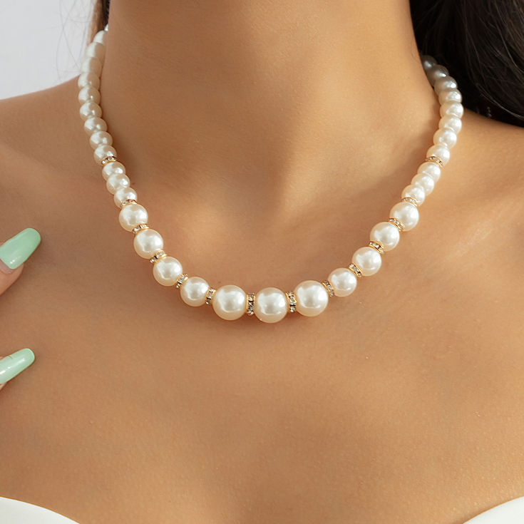 Elegant Irregular Imitation Pearl Choker Necklace