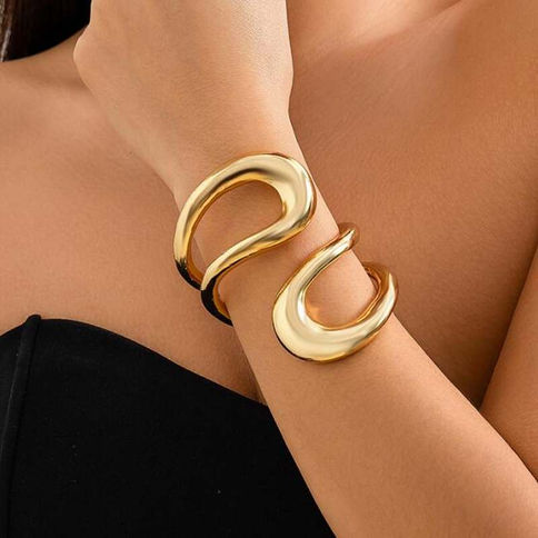 Punk Classic Geometric Twisted Open Bangles for Women Exaggerated Gold Color