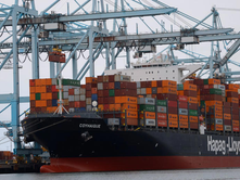 Key economist warns of grave economic consequences if trade talks do not progress