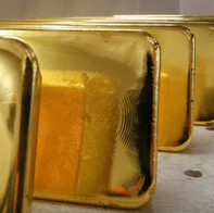 Gold rises to above 4,000 for the first time