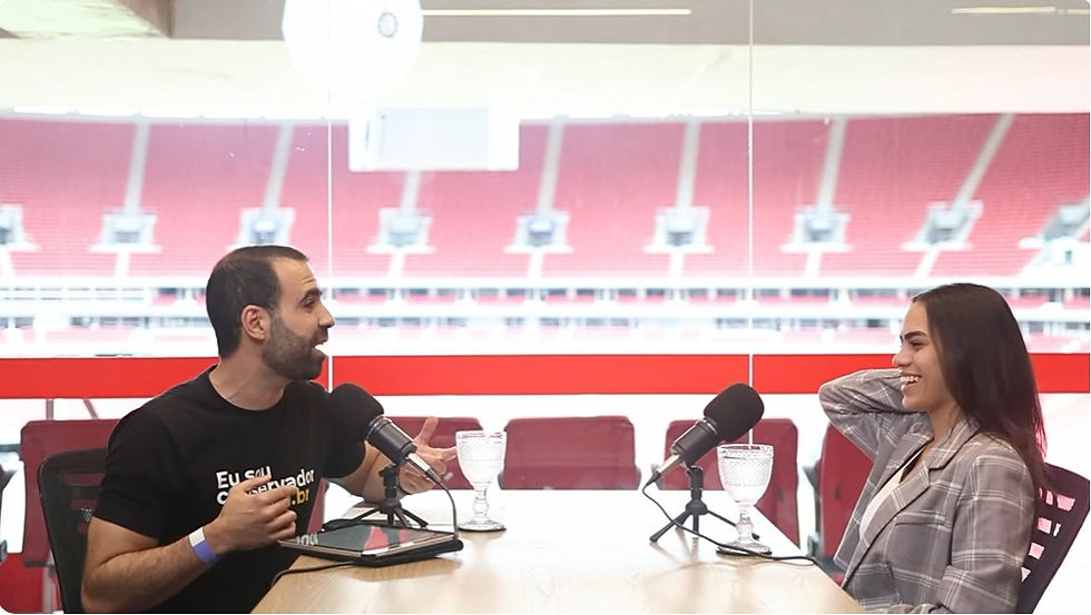 Estudante de filosofia da UnB debate conservadorismo e fé em podcast com Thiago Manzoni