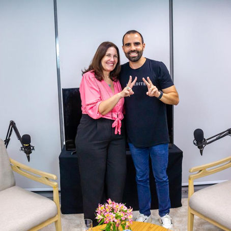 Thiago Manzoni entrevista Bia Kicis em podcast A Direita em Todas as Direções