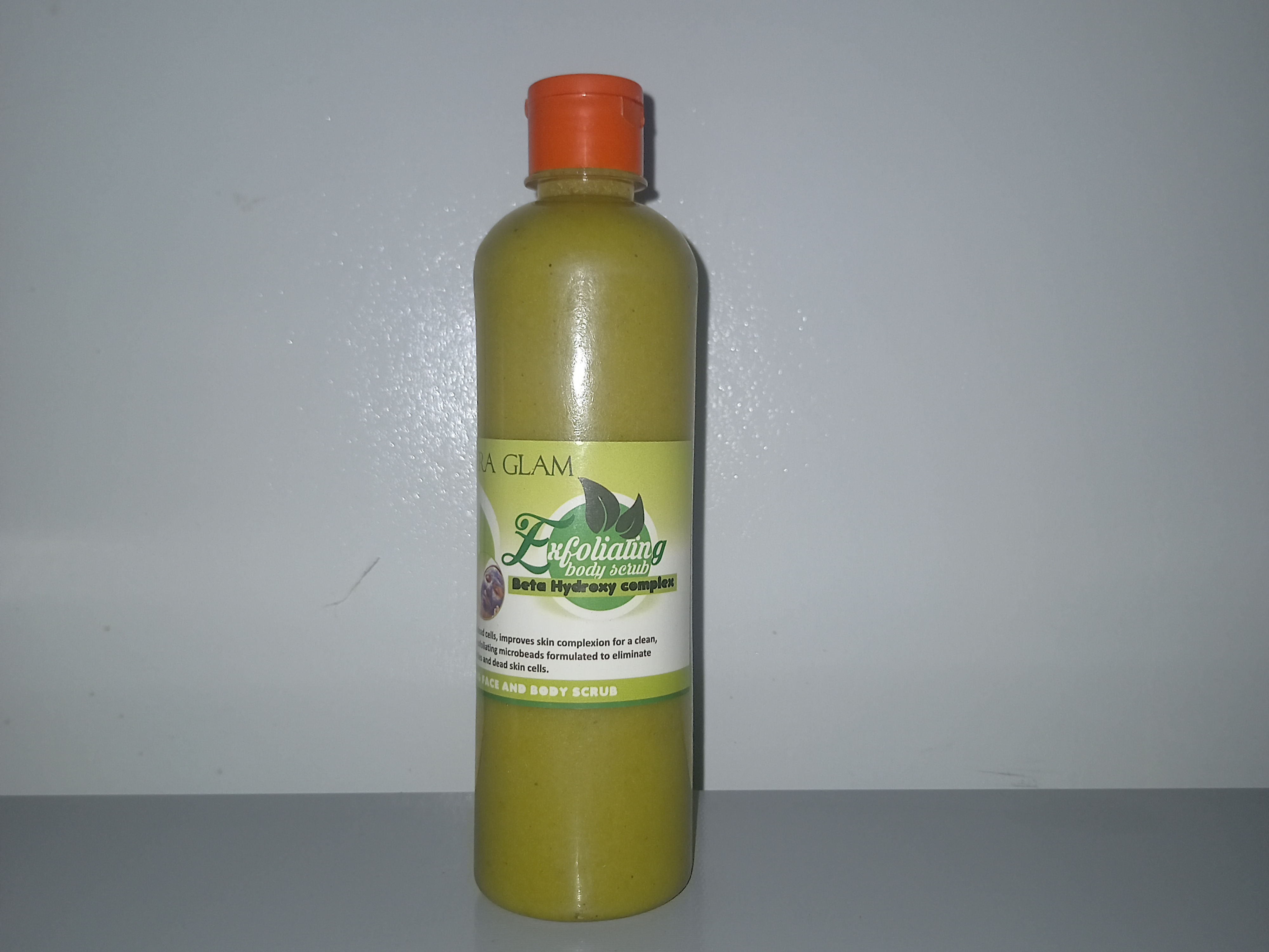 VeraGlam Exfoliating Scrub