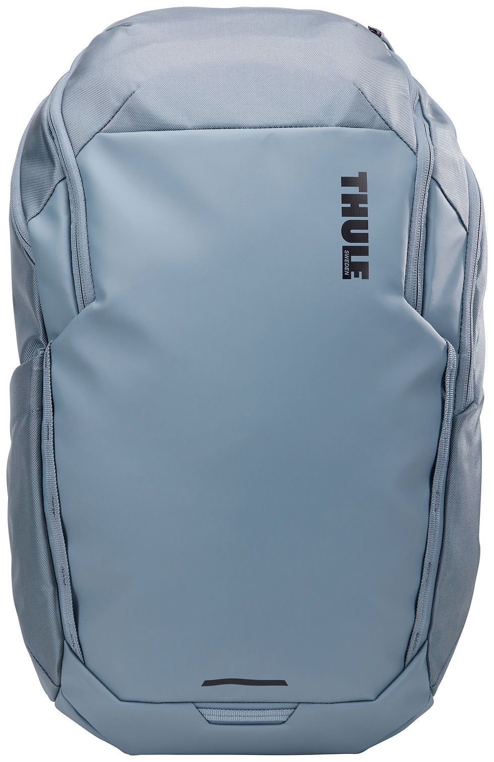 the front of a Thule Chasm Rucksack 26L in Pond