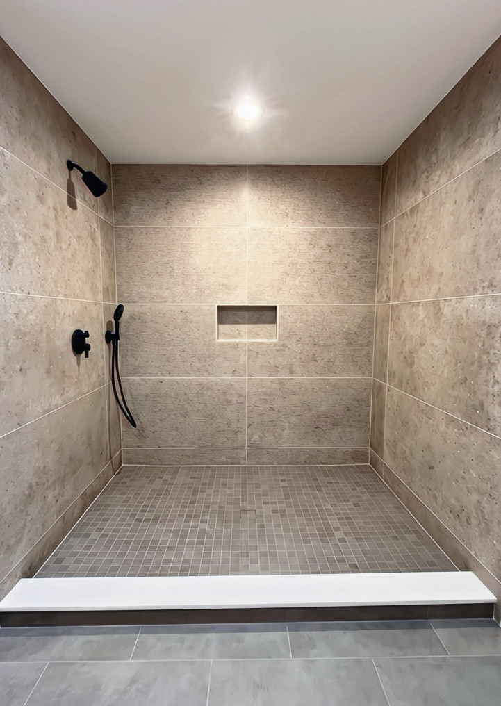 Custom Shower Surround with Bench & Niche_edited.jpg