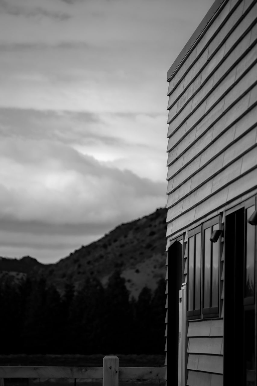 Dean Drive architectural home design