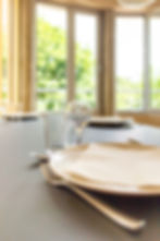 Les mimosas la restauration