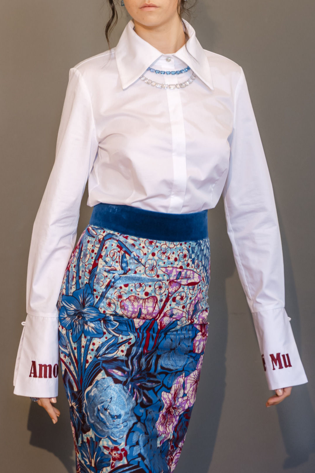 white classic woman shirt