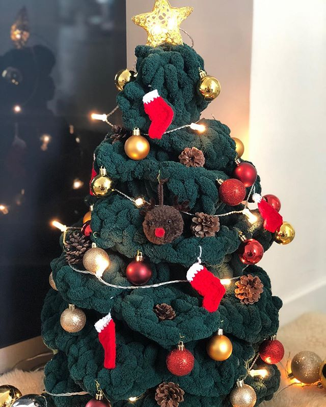 Easy Crochet Giant Christmas Tree