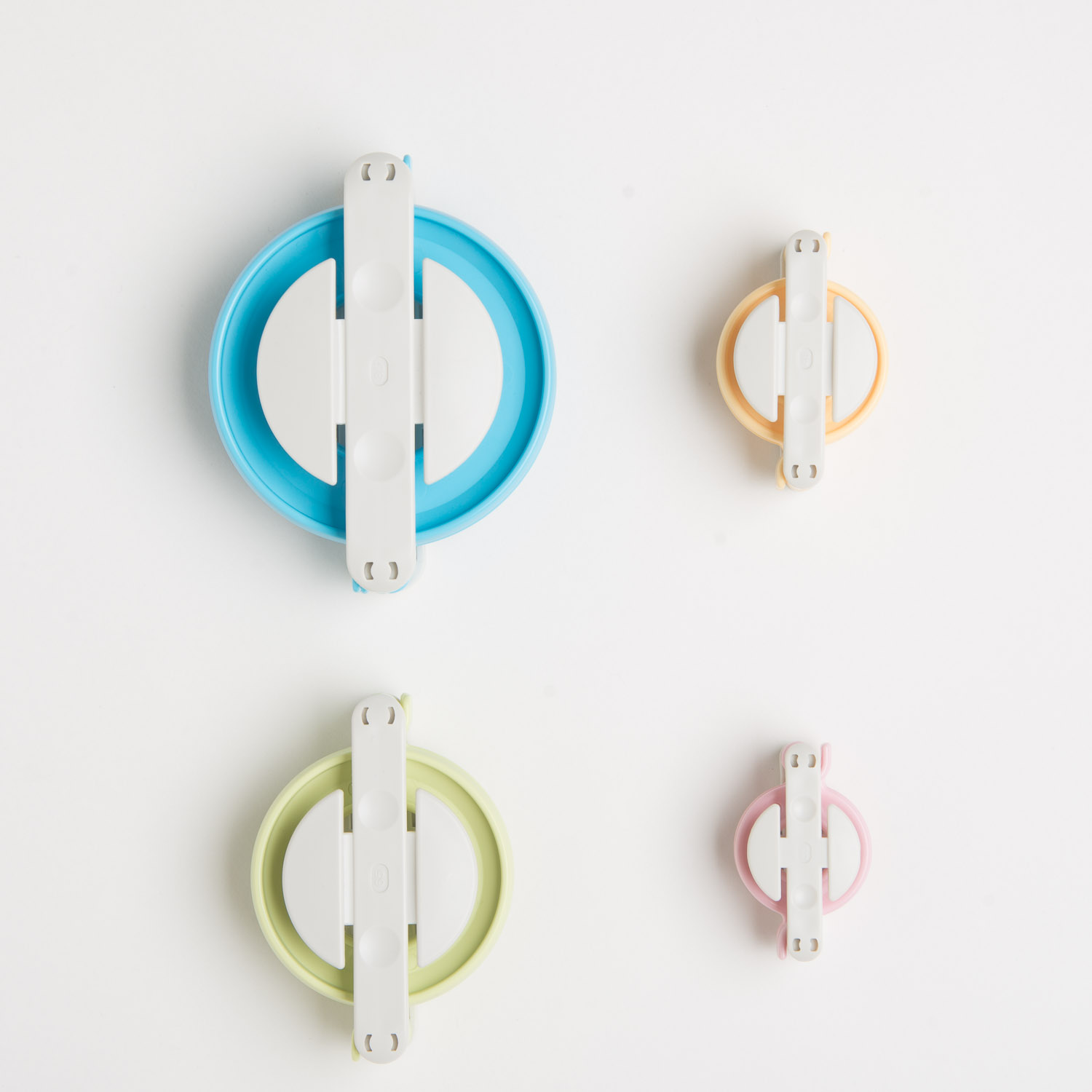 Clover Pom Pom Maker set of 4
