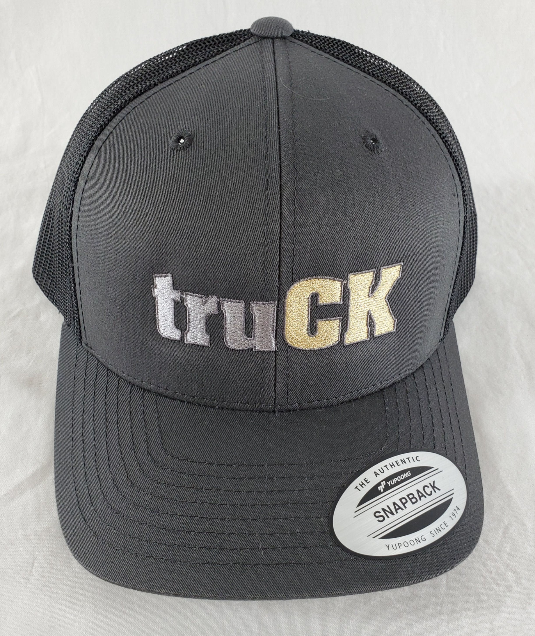 truCK Hat