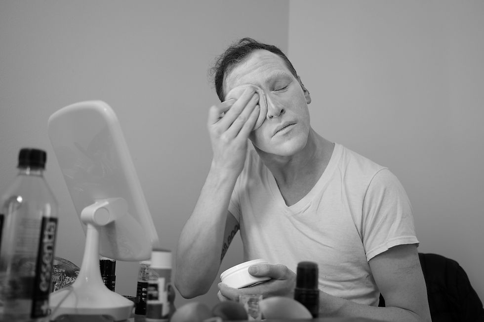 drag queen makeup getting powder