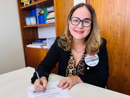 Comissão de Educação da Câmara aprova projeto que garante piso salarial nacional para professores temporários