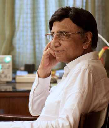 Dr. Akash Kumar
